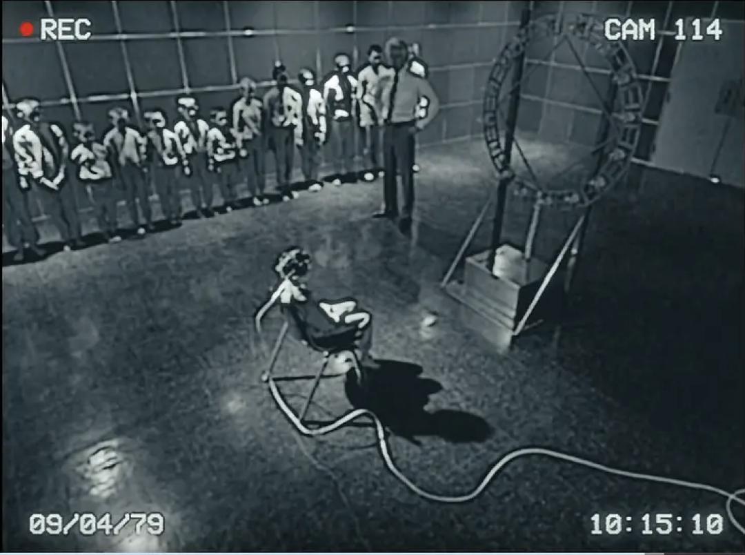 怪奇物语001和011谁厉害_怪奇物语结局 颠倒世界虫洞 冷战人体特异功能研究