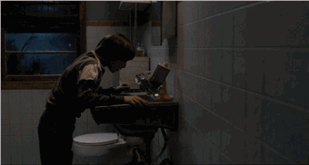 怪奇物语2_怪奇物语 第二季 斯皮尔伯格致敬 约翰卡朋特灵感_怪奇物语 第二季 IMDb8.9 烂番茄94% 豆瓣9.1