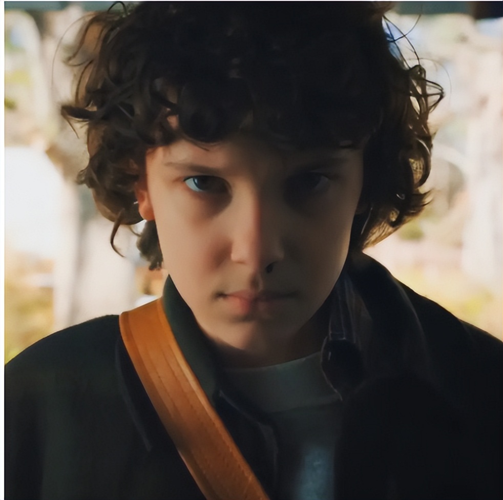 怪奇物语怪异画面视觉效果分析_怪奇物语怪异画面与幽默元素交汇_怪奇物语现实中谁是一对